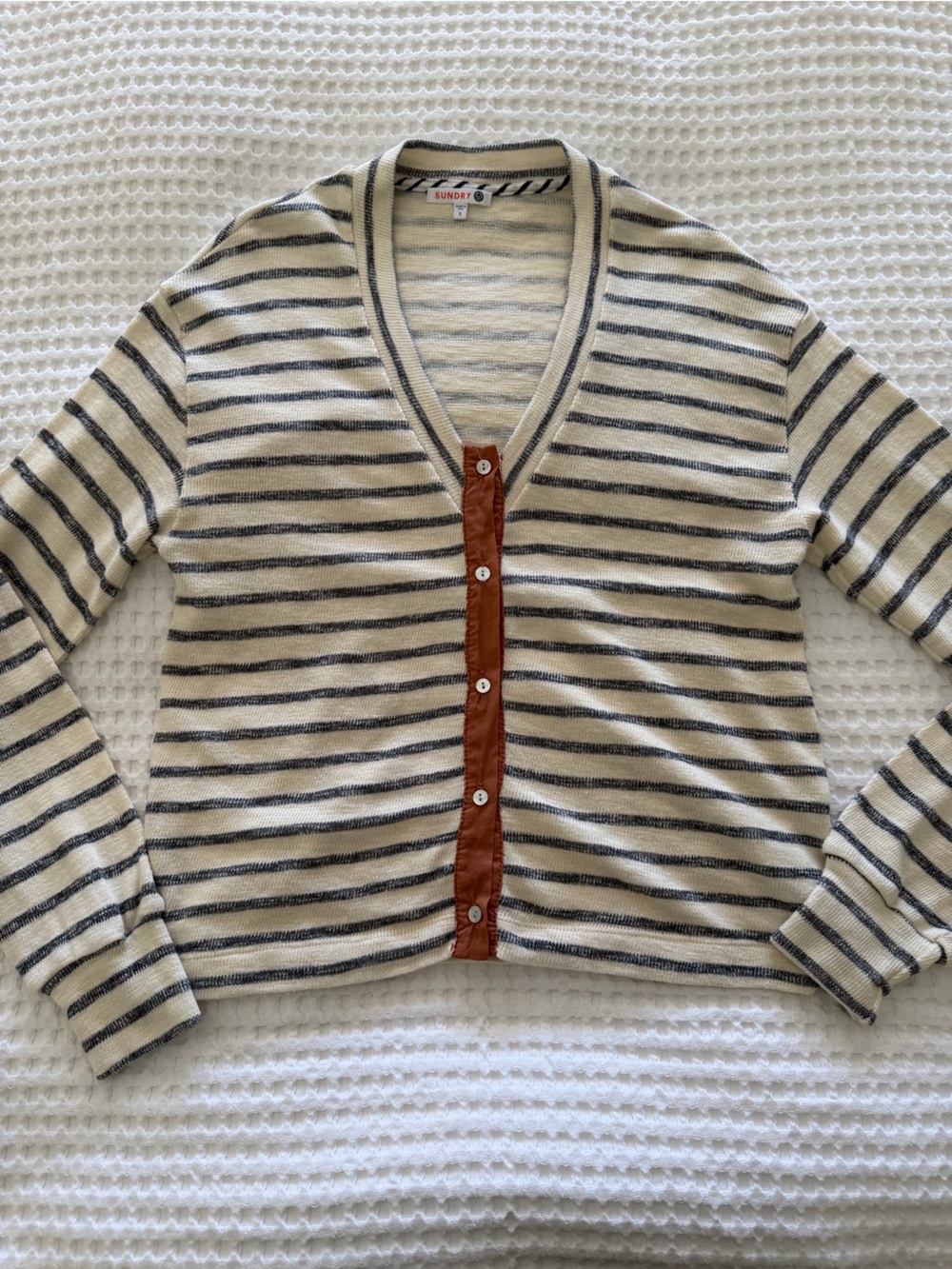 Sundry Knit Striped Button Front Cardigan, V-Neck Cream & Navy Size Small